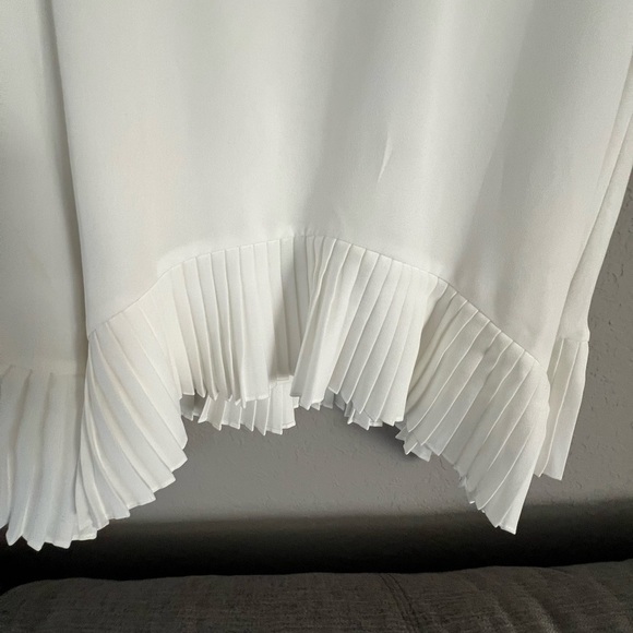 BCBGMaxAzria White Pleated Dress - Picture 6 of 6